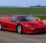 El rico y su Ferrari