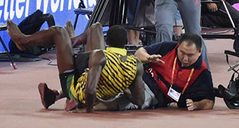 Camarógrafo embistió a Usain Bolt
